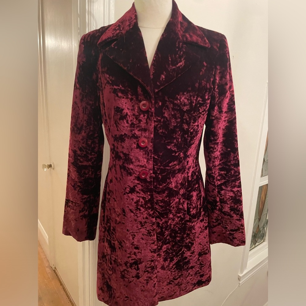 Mantique Crushed Velvet Single-Breasted Blazer. Gorgeous! Perfect for holidays!